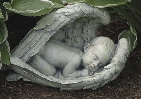 Sleeping Baby In Angel Wings Garden Statue Miscarriage Memorial Figure